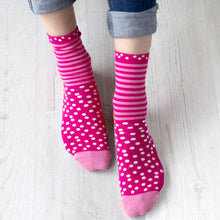 Load image into Gallery viewer, Put Your Feet Up Women&#39;s Socks