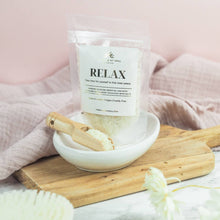 Load image into Gallery viewer, Relax Luxury Himalayan Soak Bath Salts Gift⎜Lavender Scent